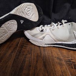 Nike Greak Freak 1 Oreo Size 9