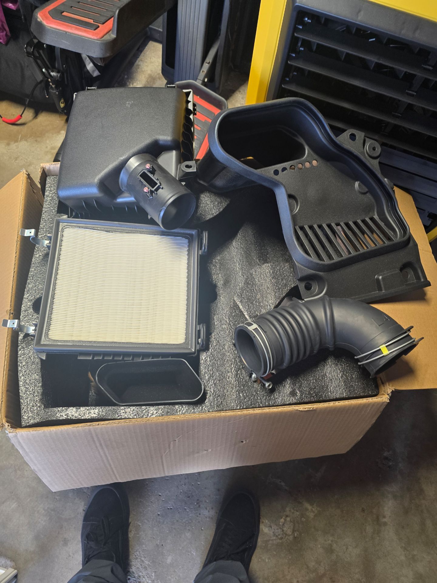 2025 toyota 6th gen 4runner sr5 air intake OEM