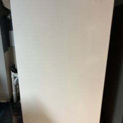 16 Cu Ft Deep Freezer Whirlpool 