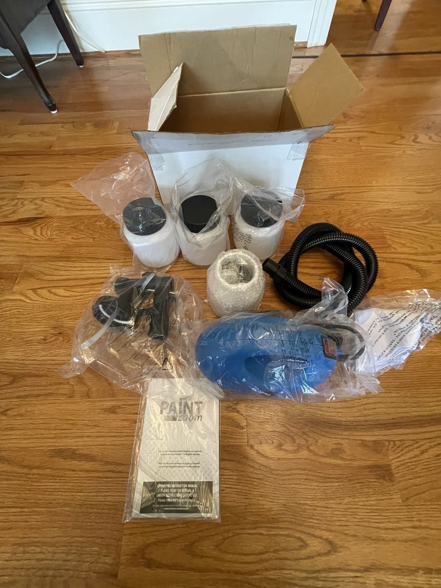 Paint Sprayer Gun Zoom Handheld High Volume Low Pressure Sprayer 30 oz Paint Container + Extra Containers