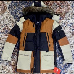 The North face XS Insulated Jacket