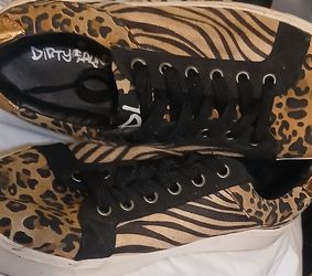 Dirty Laundry "Safari" size 9 1/2