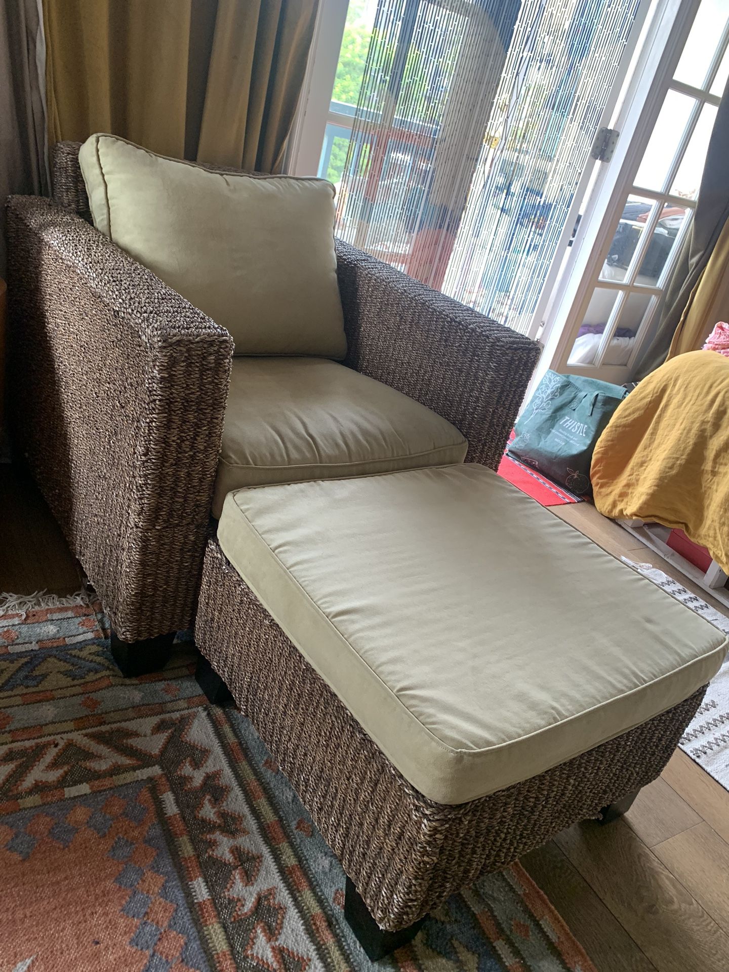 Beautiful Solid Wicker Rattan Upholstered Lounge Chair and Ottoman 2 Piece Set Indoor/outdoor 