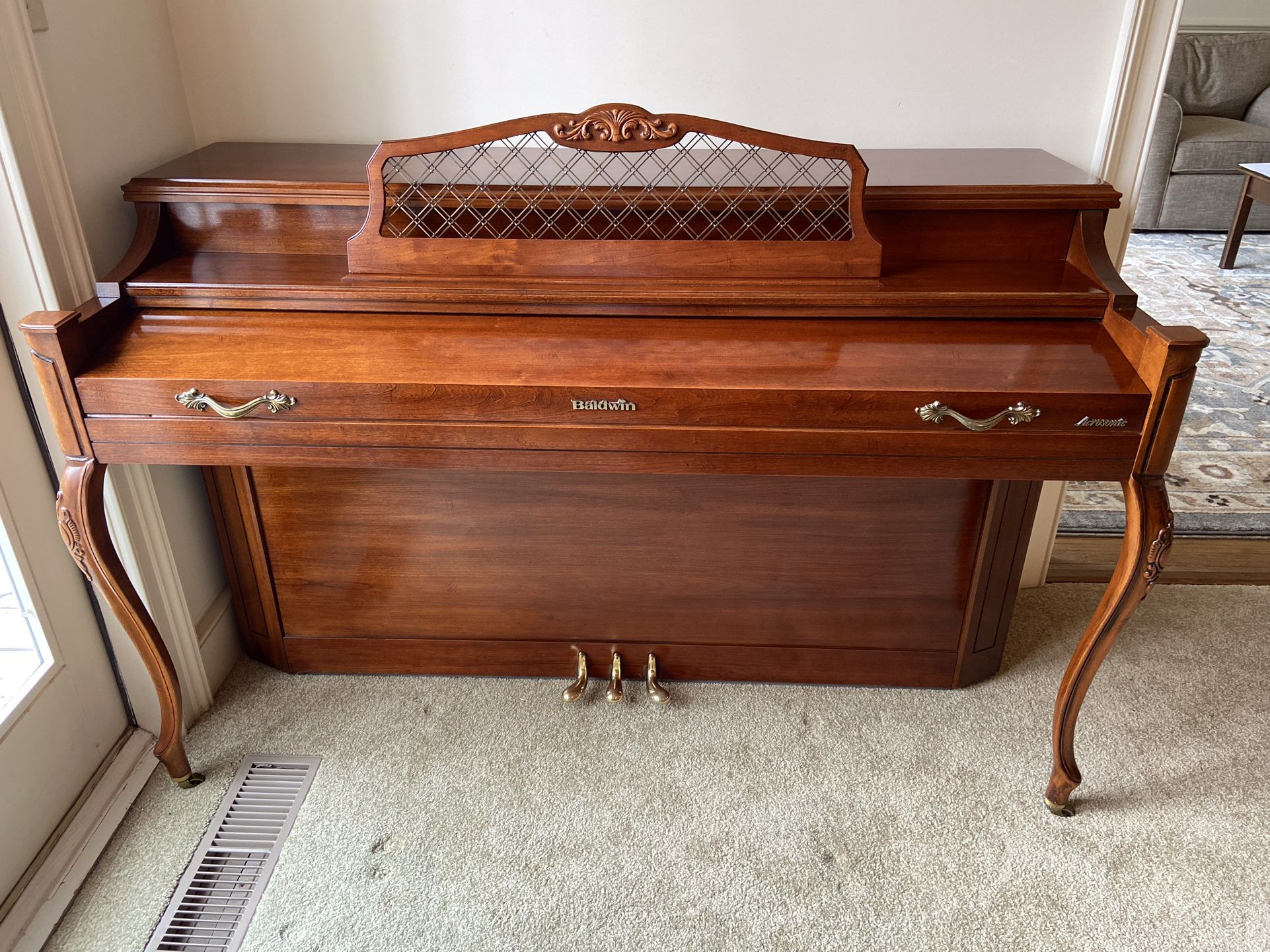 Baldwin Arosonic Elite Upright Piano & Bench In Cherry