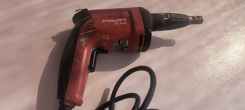 Skill Saws / Nail Gun