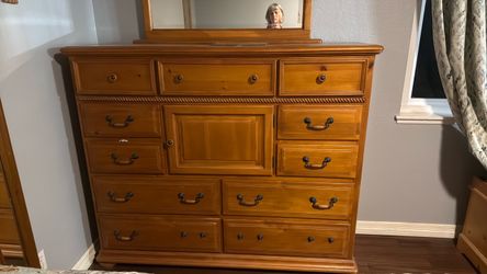 Dresser