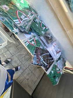 3 for 100$