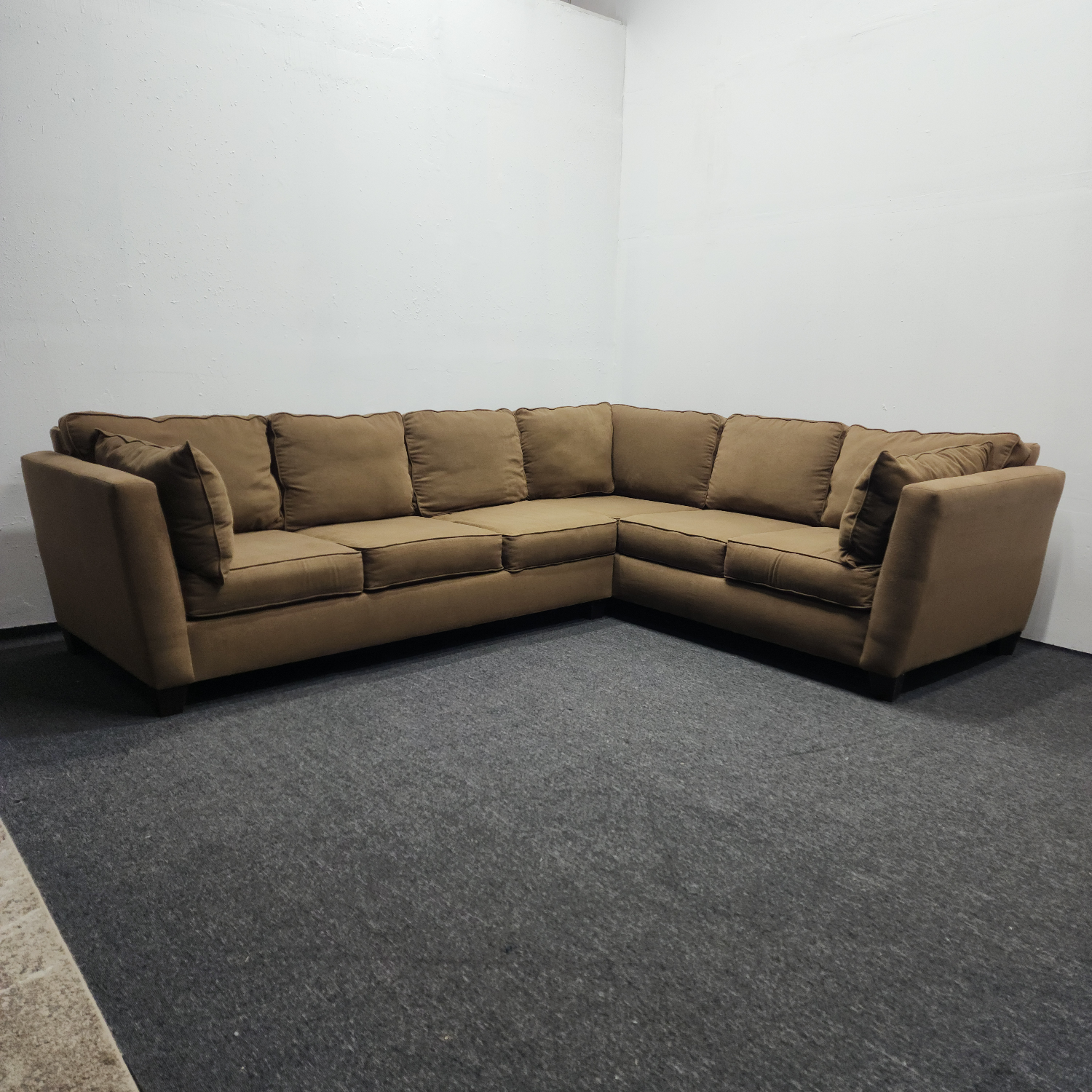 L-Shaped Sectional Couch 2-Piece FREE DELIVERY!!