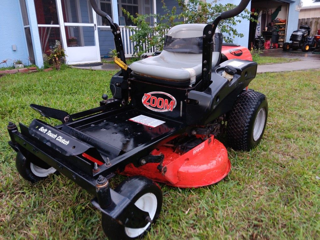 Zero Turn Mower 