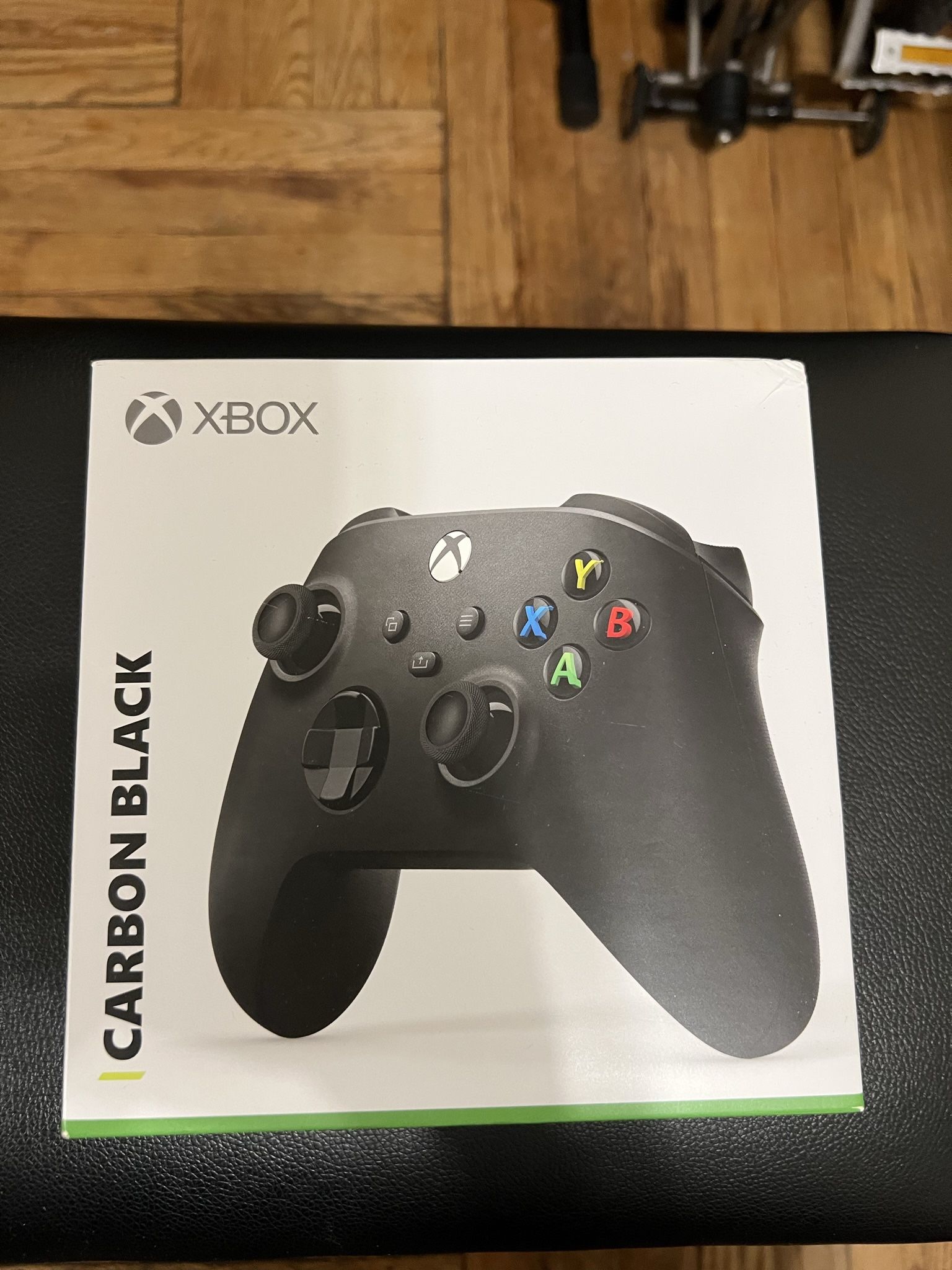 Xbox - Wireless Controller for Xbox Series X, Xbox Series S, and Xbox One - Carbon Black