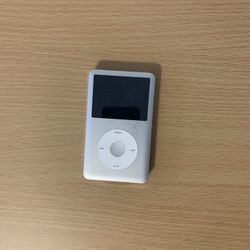Apple iPod 7th Gen 160Gb Silver
