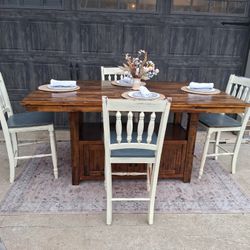 kitchen table and chairs 