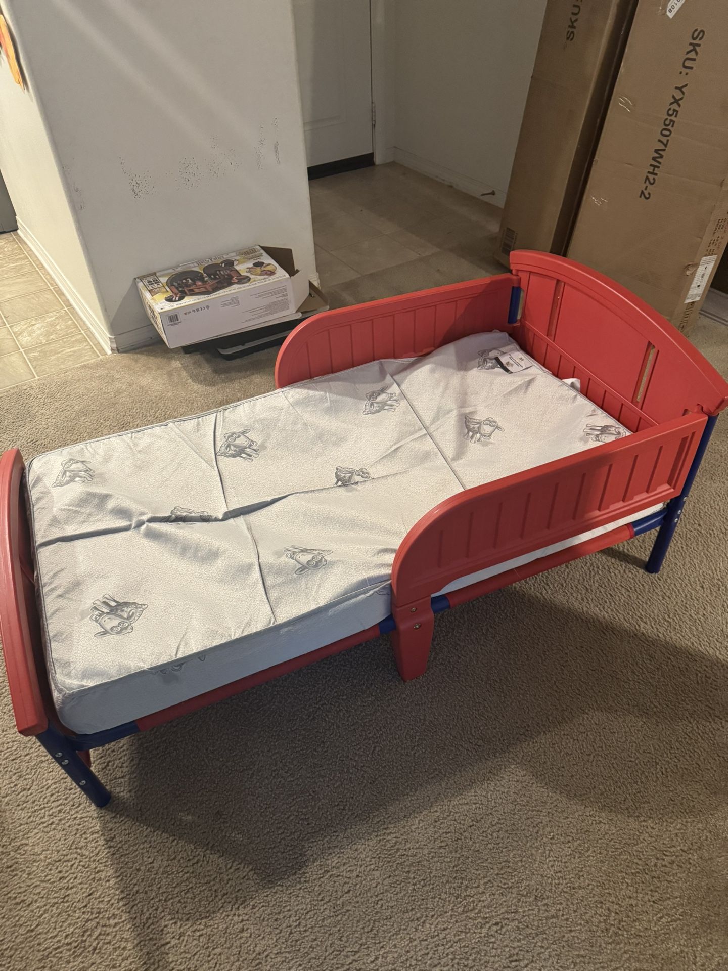 Toddler Bed + Mattress