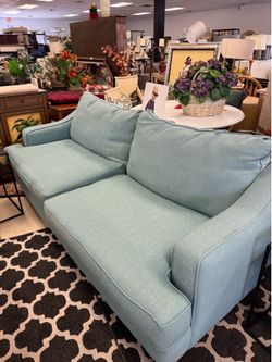 Sofa & Love Seat - Excellent Condition