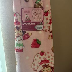 Strawberry Shortcake Preschool Throw Blanket 