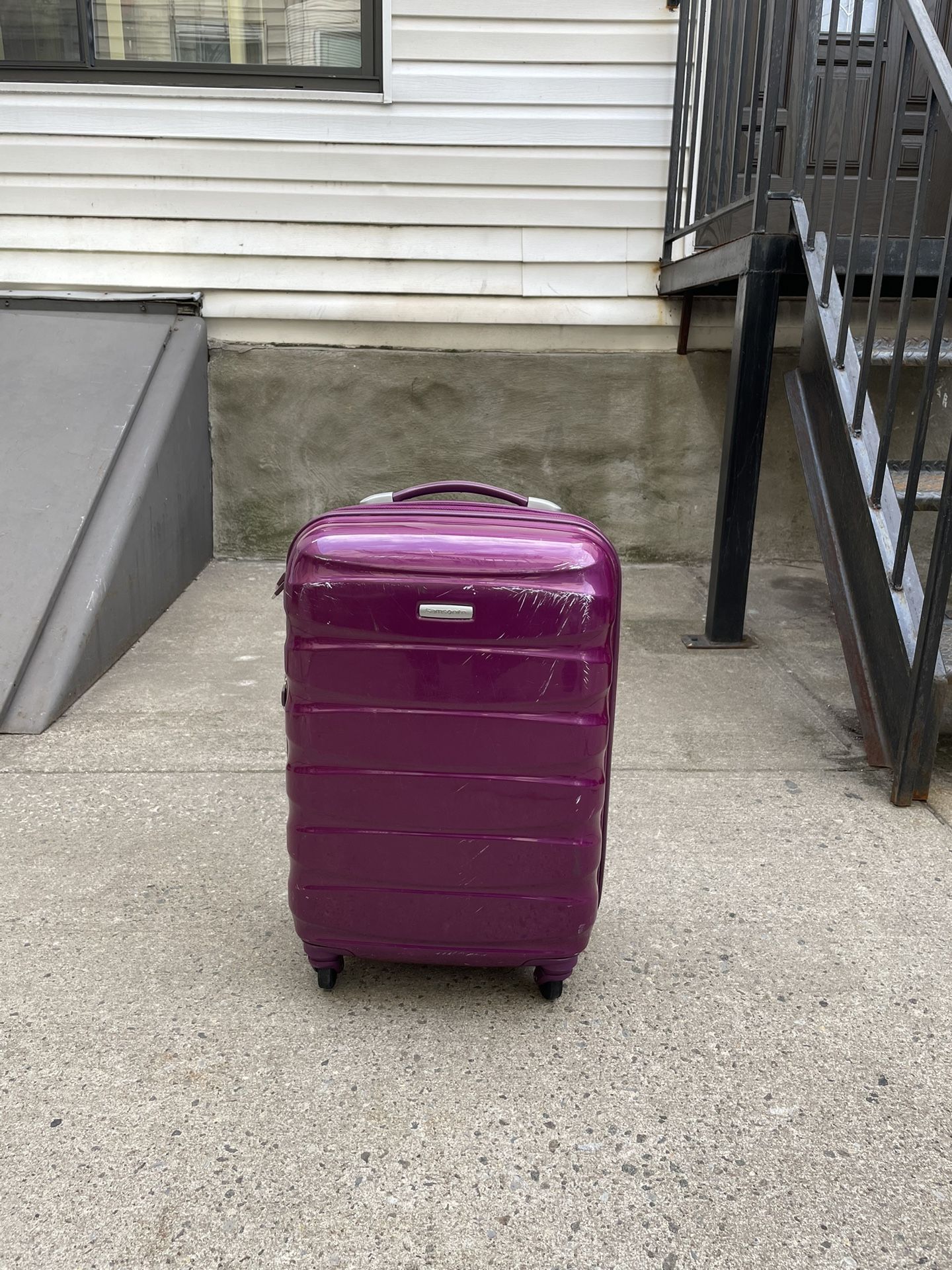 Samsonite Hard Shell Carry-On (Purple)