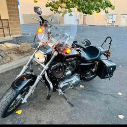 2016 Harley Sportster XL 1200 CC. 
