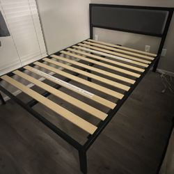 Bed Frame (Queen) 