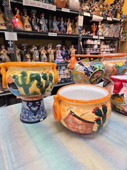 💥Talavera Pot 💥 $45 cada una.. Tel (contact info removed).