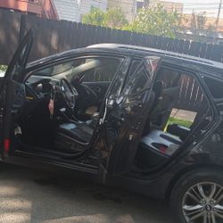 Its A 2014 Hyundai Tucson With 130kmiles .. Everything Works ., No Light On Dash. Witha/C ... Call Me At (contact info removed)