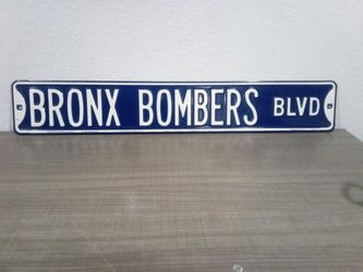 NEW YORK YANKEES BRONX BOMBERS STREET SIGN 