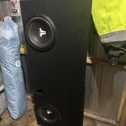 JL Audio 10” W0v2-4 For Toyota Tacoma 2017-2019