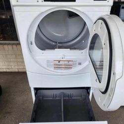 Whirlpool Gas Dryer with Pedestal 
