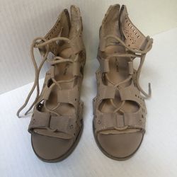 Treasure & Bond Kids Sandal Heels Sz 1M 