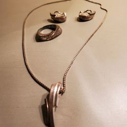 Elegant silver matte and polished jewelry set