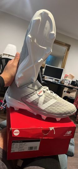 New Balance Fuel Cell 4040 v8 Molded cleats || shoe size 10 | shoe width 2E wide lg ||