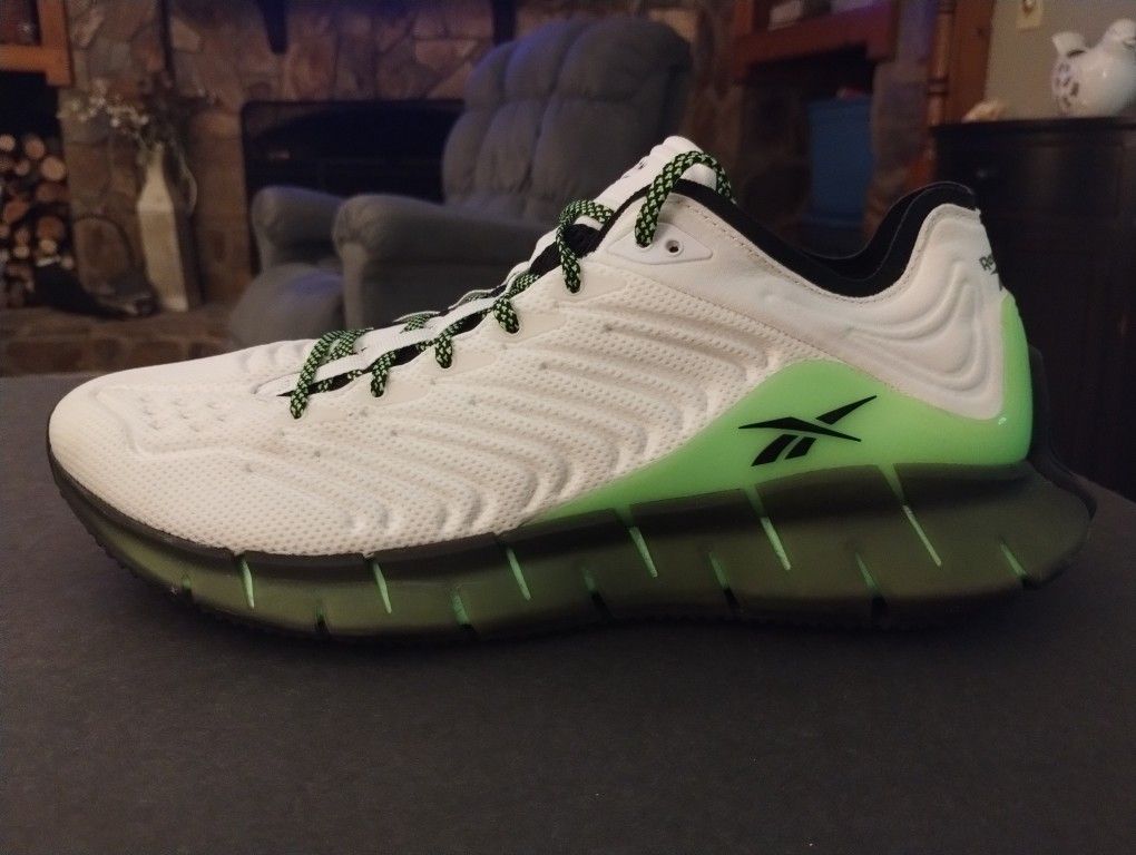 (Size 11) Men's, Brand New, Reebok Zig Kinetica 'White Solar Green' No Box
