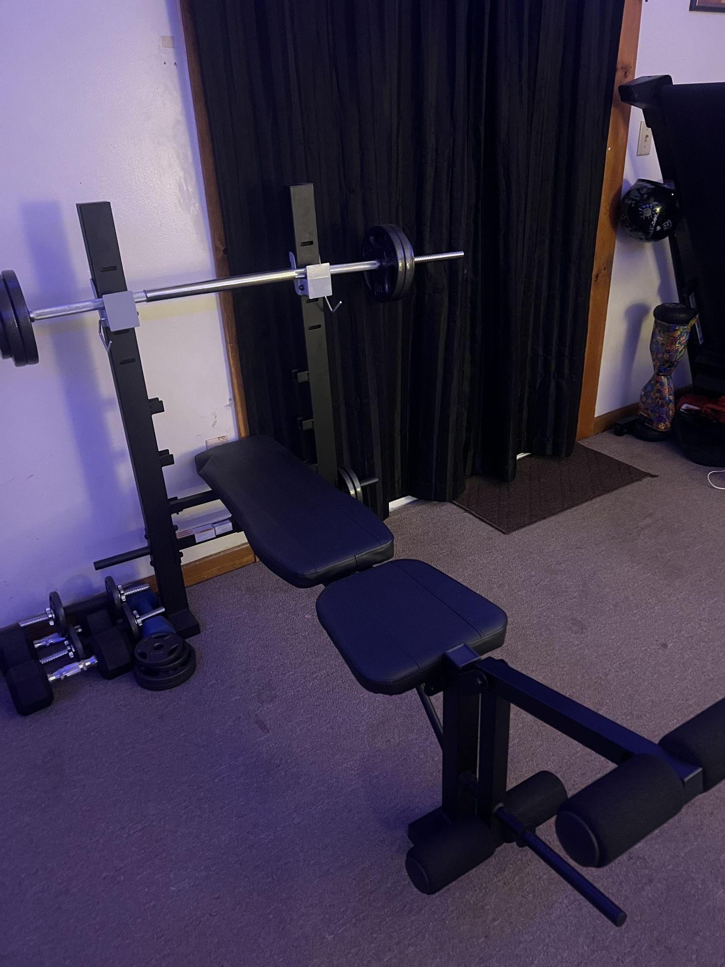 Weight Bench 