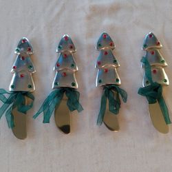 Christmas dishes- set of 4 metal cheese, butter, or dip spreader knives