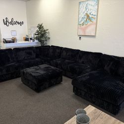 Oversized Modular Sectional In Black Corduroy 165x128 