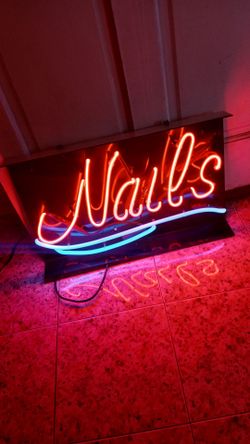 Neon Light Sign "Nails"