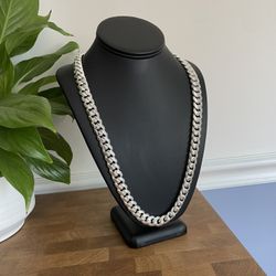 Solid Sterling Silver Cuban Link 26 Inch Length 225.7 Grams