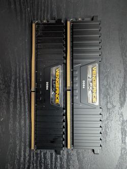 CORSAIR Vengeance LPX DDR4 RAM 32GB (2x16GB)