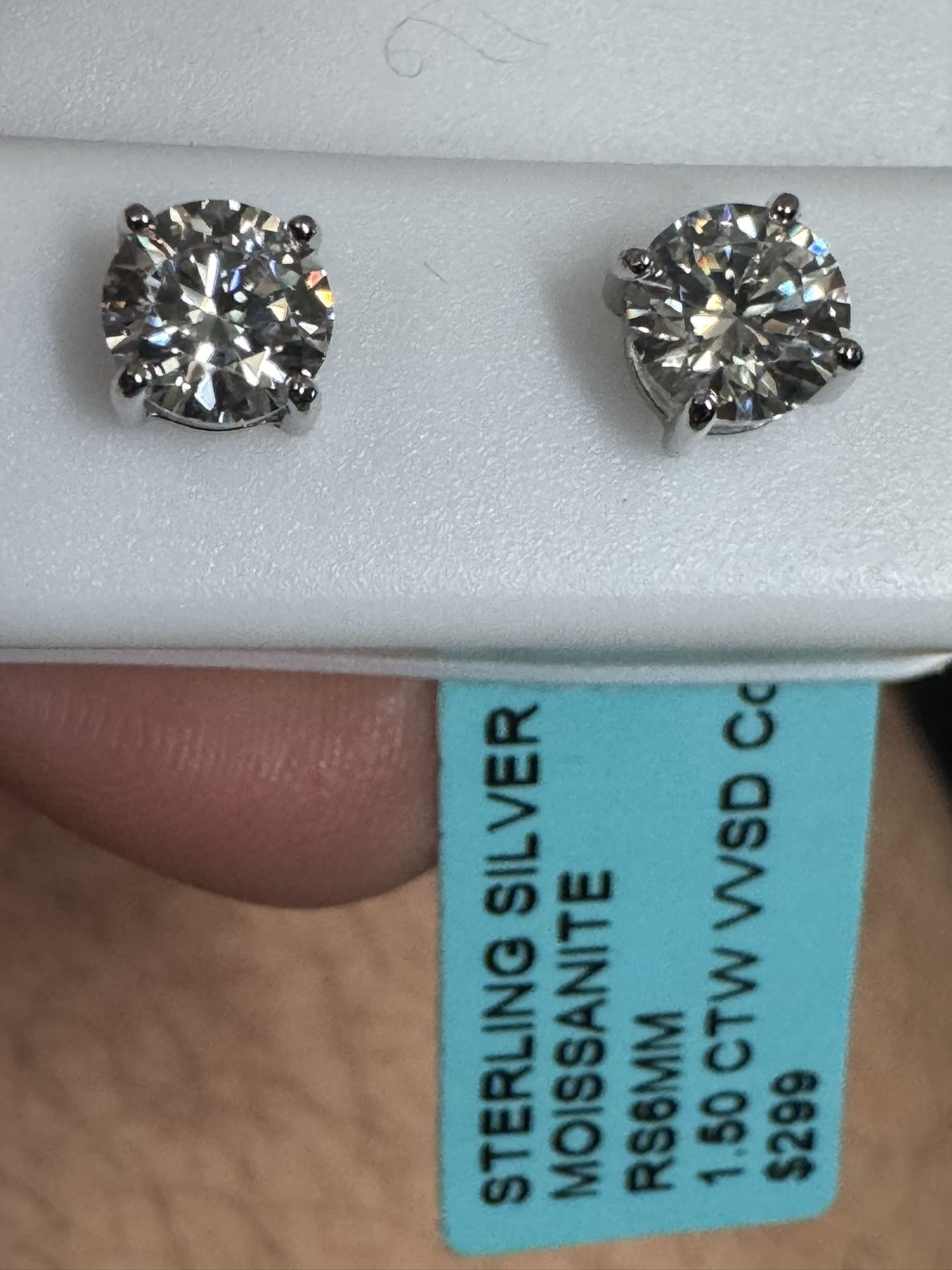 Sterling Silver Moissanite