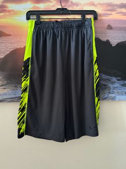 Nike Dri- Fit/ Youth/ BoysXL/ Training Long Shorts
