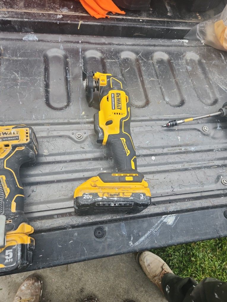 Dewalt