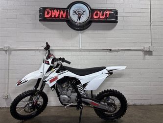 2022 SSR SR150 Dirt Pit Bike