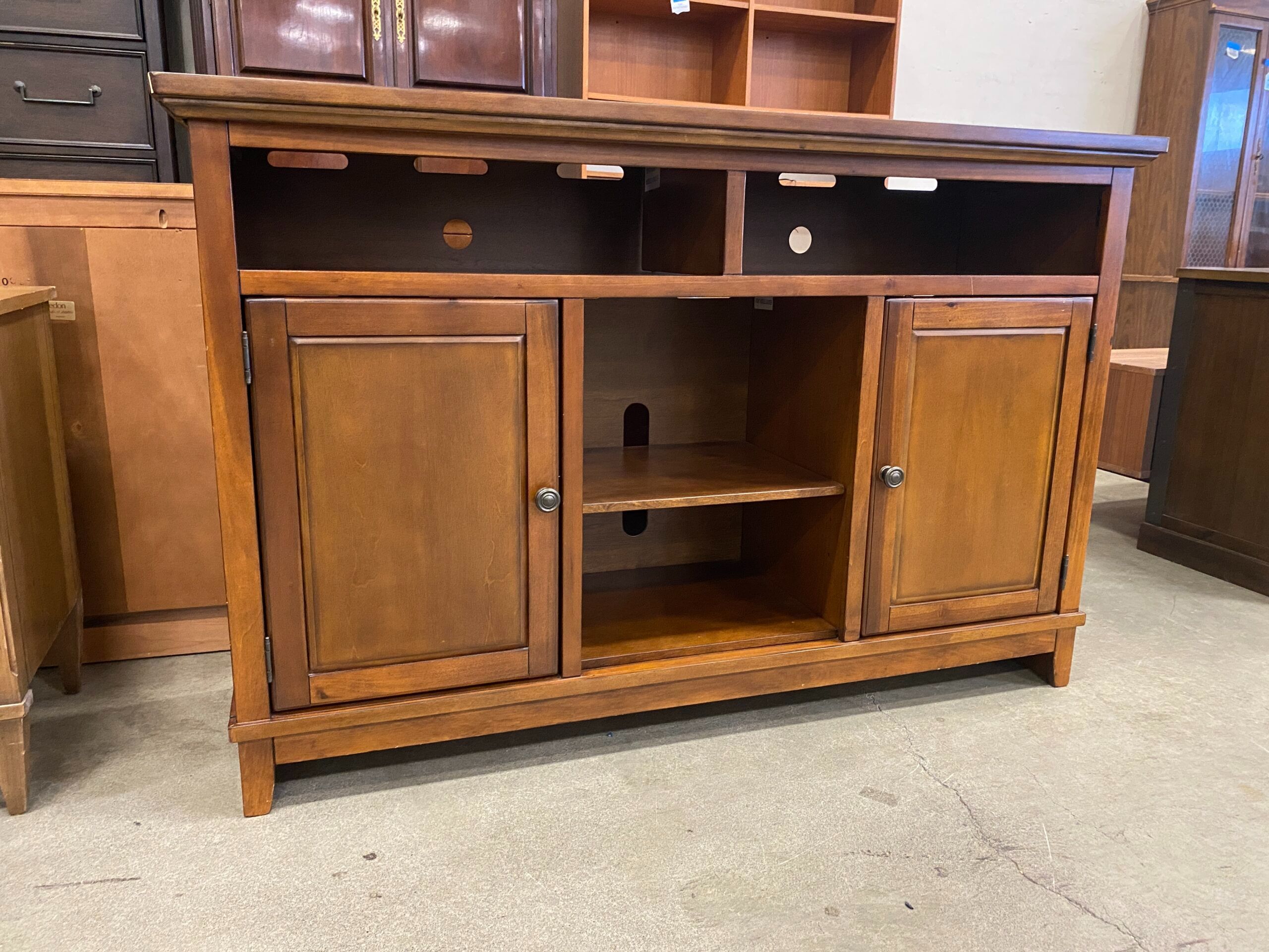 ASHLEY Large Wooden TV Stand