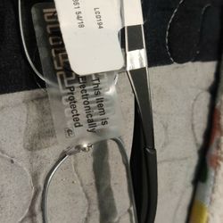 Okley ,Ray Ban