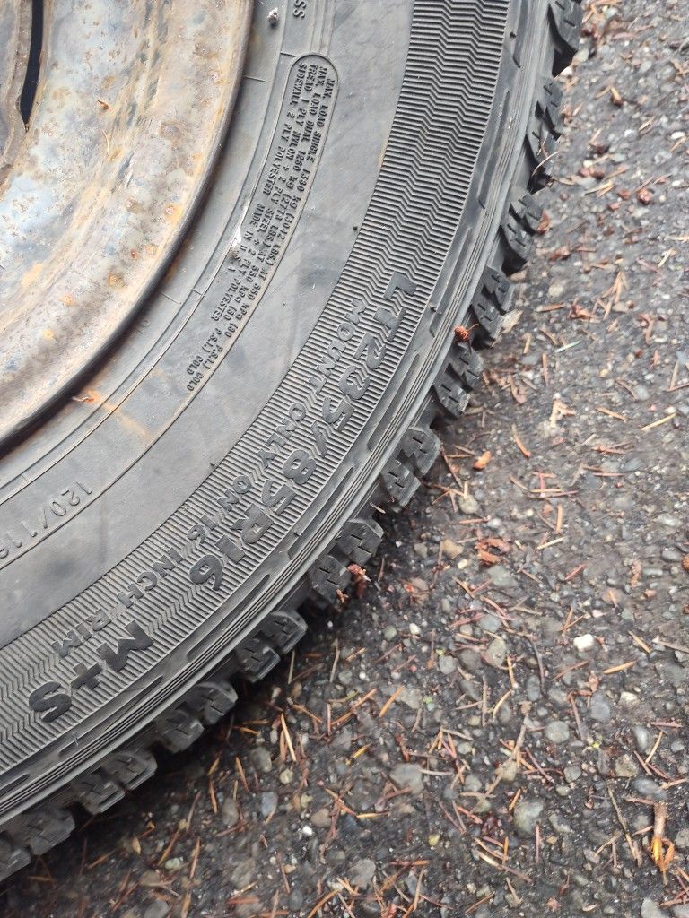 2 Used Tires Lt 235/85/16