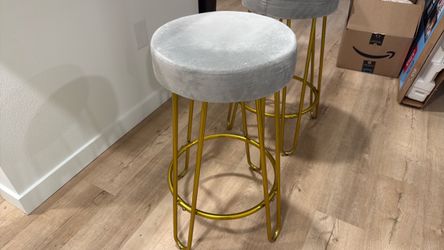 2 Set of Gray/Gold Chair
