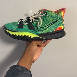 kyrie 7 weather man 
