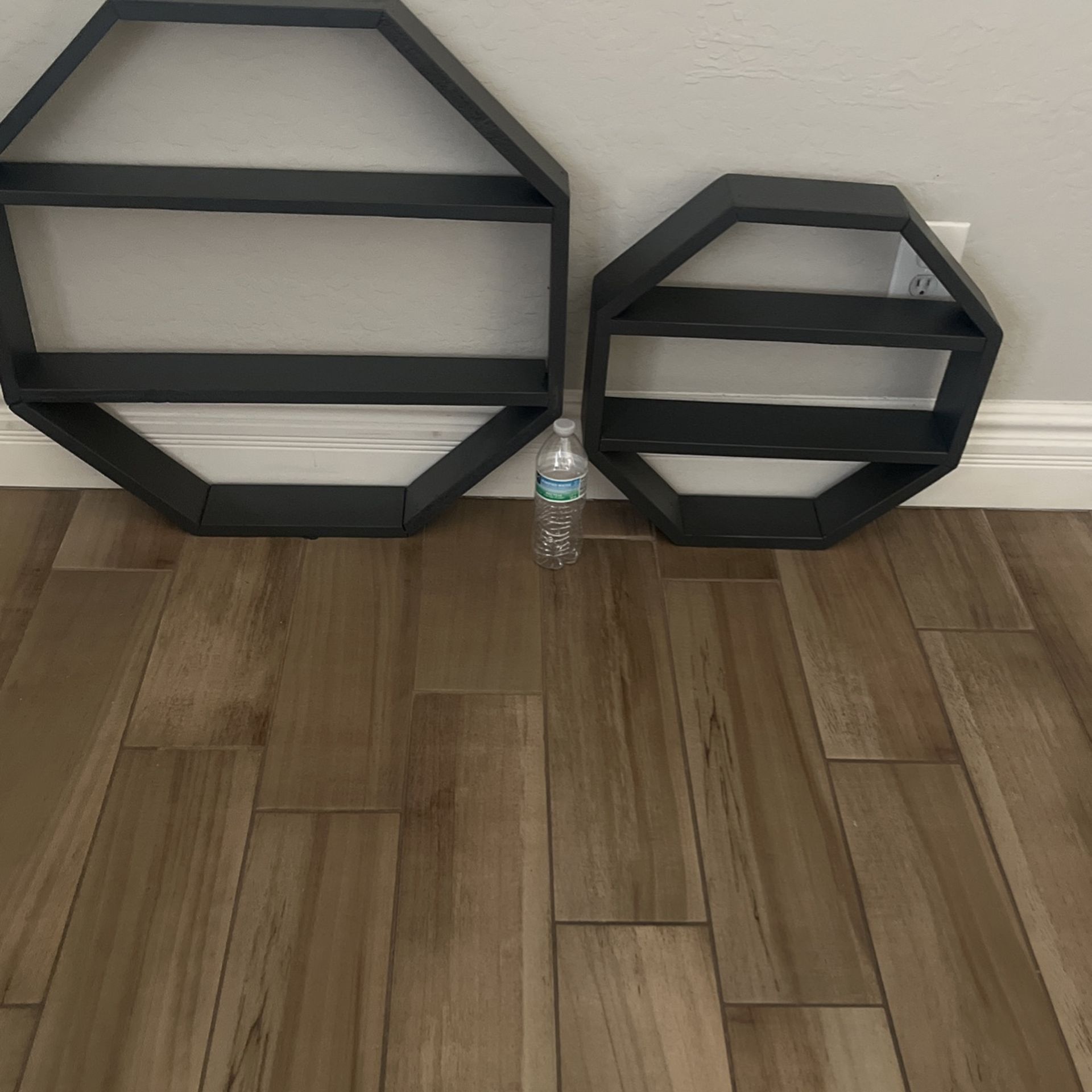 Octagon Shelf Set 