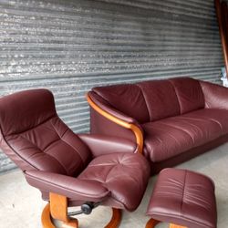 BRAND NEW - ABSOLUTELY BEAUTIFUL CANTONI LUXURY LEATHER SOFA SET