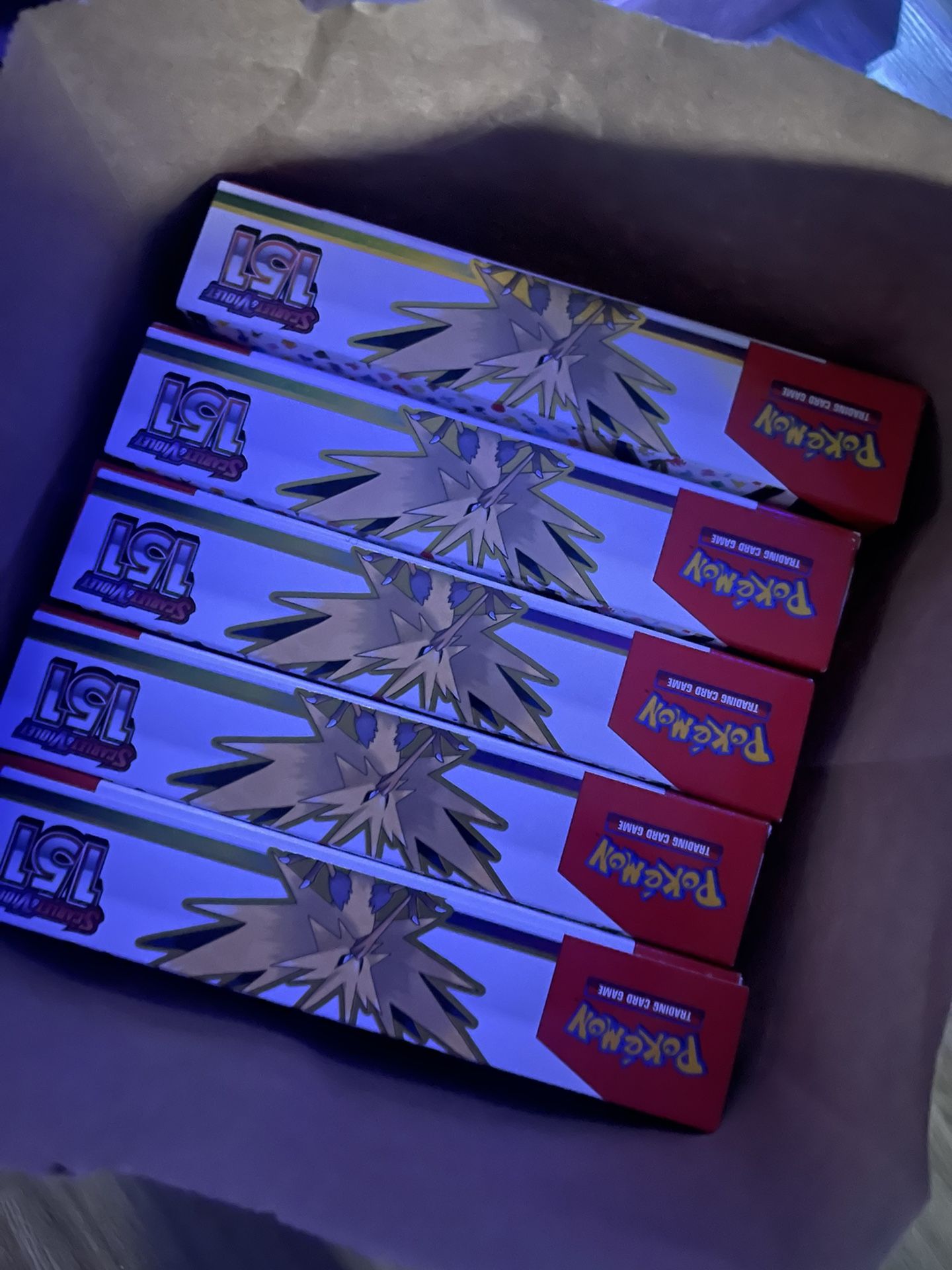 Pokemon 151 Zapdos Ex Box