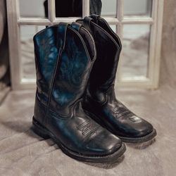 Boys Black Cowboy Leather Boots Size 3.5R (Style 3756Y)